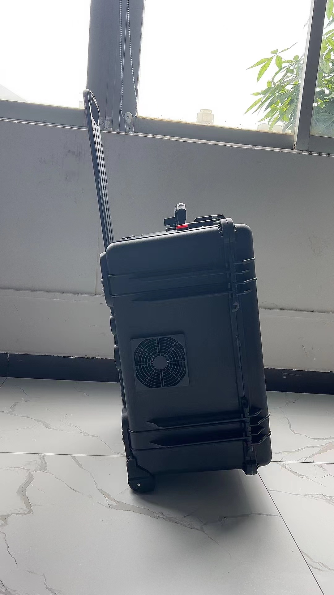 苍溪手拉箱型移动通信干扰器